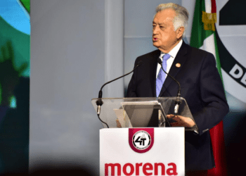 Gobierno enfrenta una guerra económica y política para defender al SEN: Bartlett