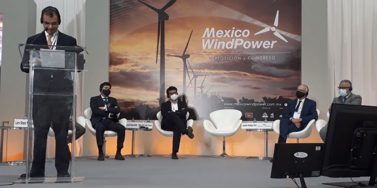 México necesita 38 MMDD para cumplir la meta aspiracional de 23 mil MW: AMDEE