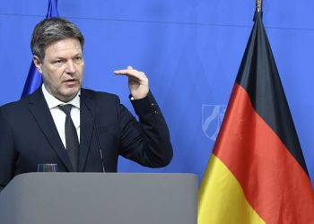 Alemania y Qatar firman acuerdo para suministro de gas natural