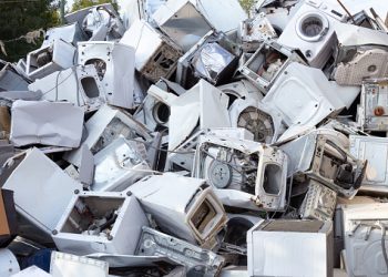 Cómo cuidar nuestros aparatos eléctricos y electrónicos ante la variabilidad de voltaje