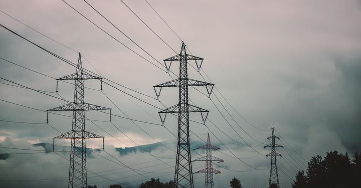Concamin advierte alza considerable en tarifas eléctricas con Reforma Eléctrica
