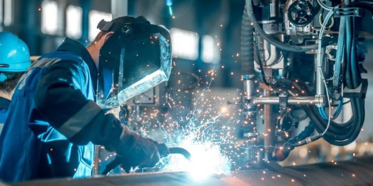 Economía crece 0.9% en el primer trimestre de 2022; actividades primarias caen 1.9%