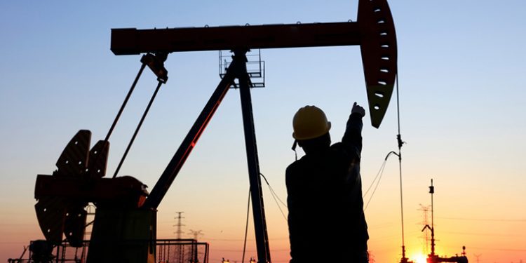 Actividad en pozos petroleros impulsa Inversión Fija Bruta