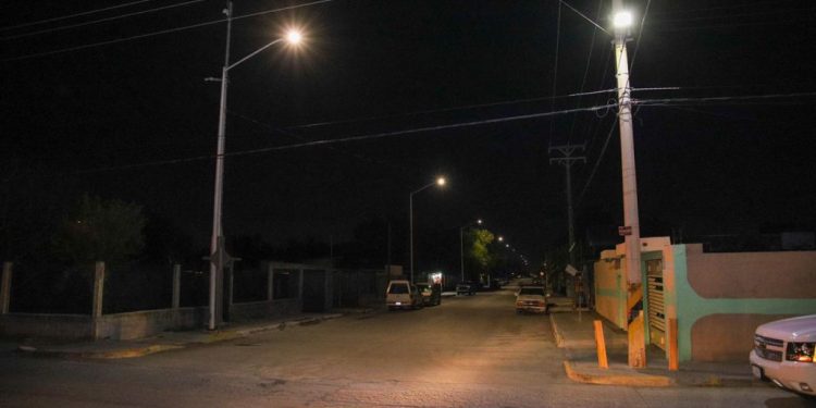 Alumbrado público, 6 de cada 10 lo ve como un  problema a nivel nacional