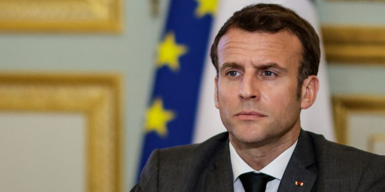 Estado francés debe tomar el control de algunas empresas de energía: Macron