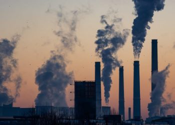 EUA lanza plan estratégico para lograr cero emisiones netas de GEI para 2050 en sector eléctrico