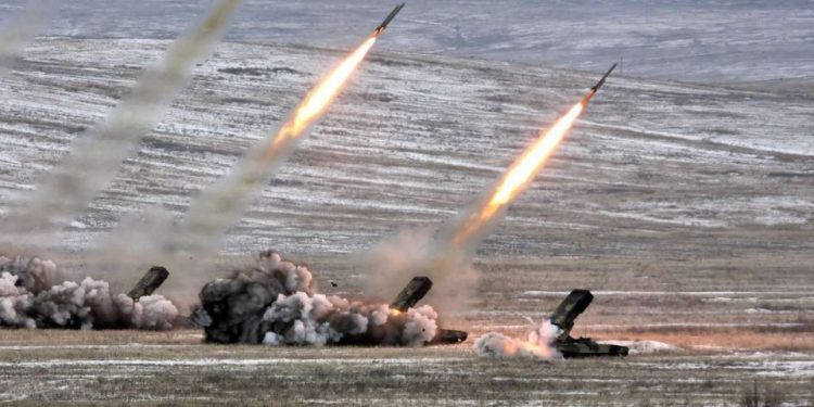 Países importadores de energía y alimentos, los más afectados por conflicto Rusia-Ucrania