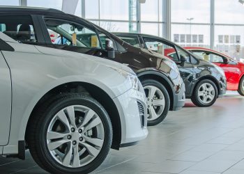 Ventas internas de autos liga tres meses de baja