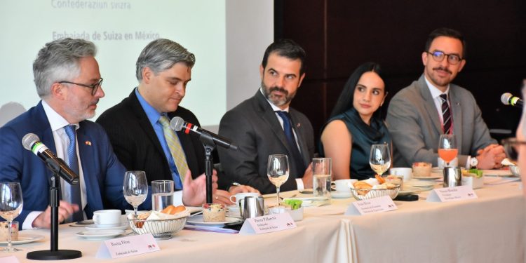 Cámara Suiza abre representación en Monterrey; impulsará la industria 4.0 en la región