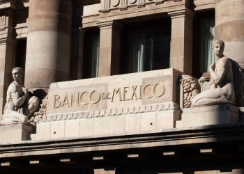 No cede escenario negativo, inflación al alza, menor crecimiento y alza de tasas de interés: Banxico