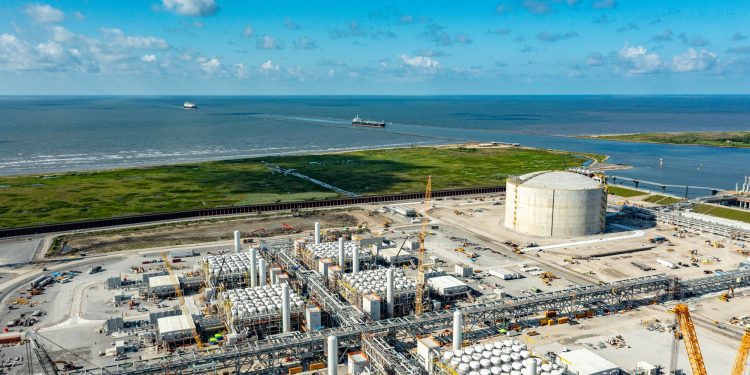 Calcasieu Pass, la séptima terminal de exportación de GNL de EEUU, a su máxima capacidad para el tercer trimestre de 2022