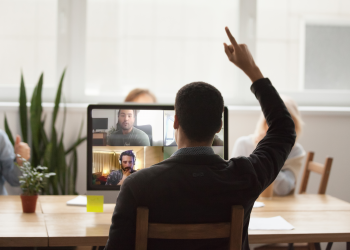 Trabajadores con un segundo idioma pueden incrementar su sueldo en hasta un 30%