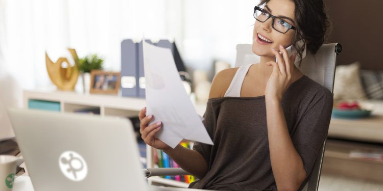 Mujeres tienen mayor nivel de concentración y son más proactivas al estudiar un nuevo idioma