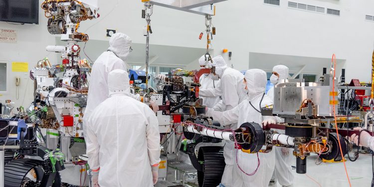 NASA lanza programa posdoctoral, ofrece becas para científicos estadounidenses y no estadounidenses