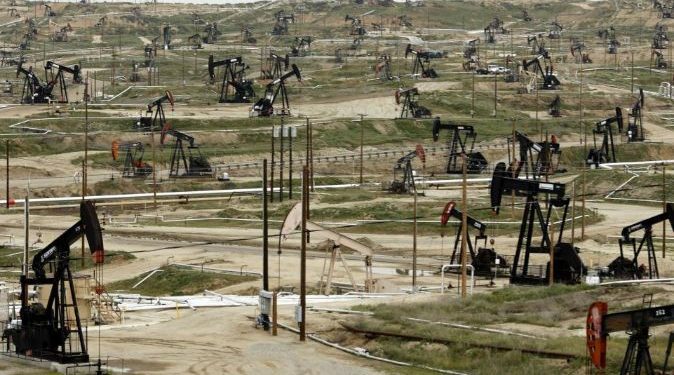 Producción de crudo de EEUU al alza; precios de petróleo arriba de los 100 dólares en 2022: EIA