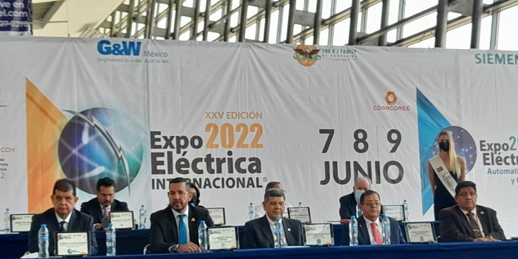 Líderes del sector eléctrico enfrentan incertidumbre económica con productos de calidad