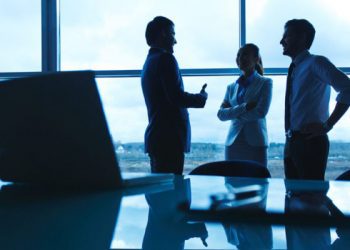 ¿Los gastos en publicidad y propaganda son deducibles cuando se pagan regalías por marca?