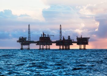 119 empresas de petróleo y gas natural que cotizan en bolsa suman reservas probadas en 2021