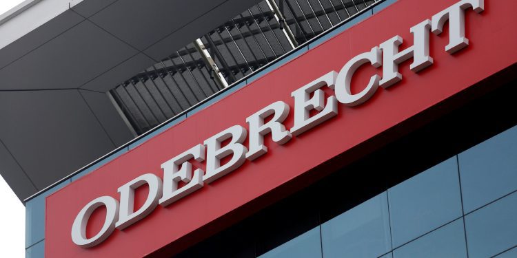 Ecuador multa a Odebrecht con 56.7 mdd por colusión en obras de dos hidroeléctricas