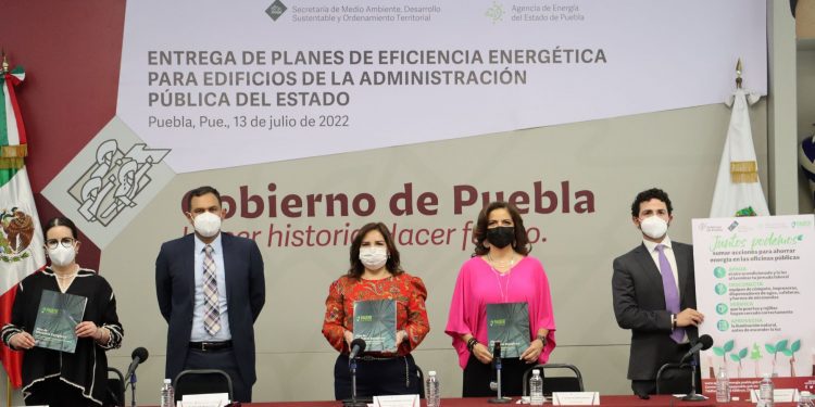 Puebla bajará 15% facturación de electricidad en edificios públicos con eficiencia energética
