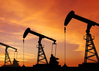 Energías renovables crecen 13% en EEUU, pero combustibles fósiles representa 79% de la energía primaria: EIA