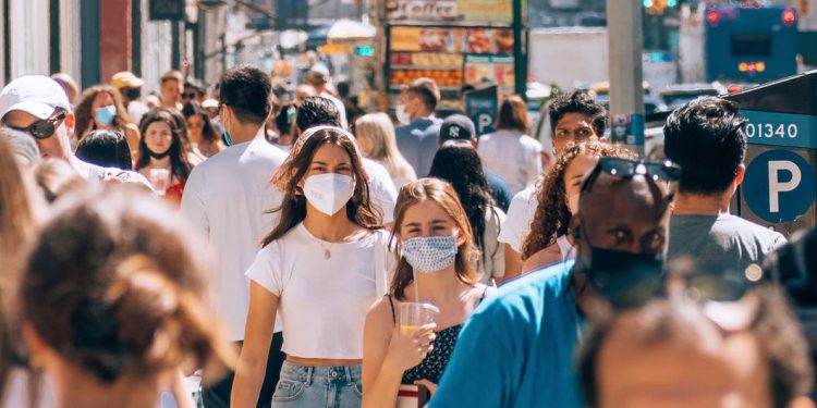 Población mundial de 8 millones de personas en 2022; India supera a China como el país más poblado