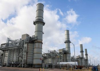 Generación diaria de electricidad de EEUU con gas natural alcanza récord en julio