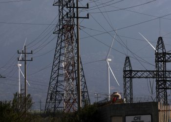 Consumo de electricidad en EEUU sube por actividad económica y un cálido verano