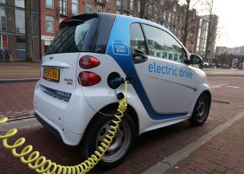 Solarever invertirá mil mdd para nave industrial de manufactura de baterías