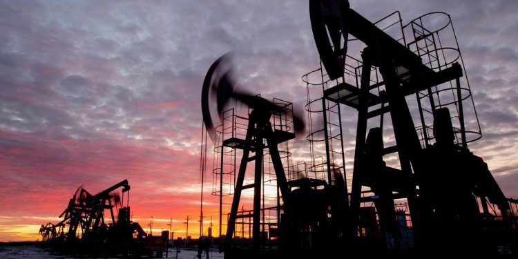 Mezcla mexicana en 82.50 dólares el barril, pierde 0.71% en la semana