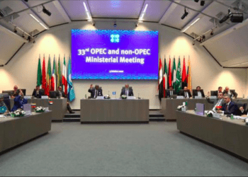 OPEP anuncia recorte de dos millones de barriles de crudo diarios en la producción para noviembre-diciembre