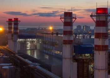 Generación de electricidad con gas natural baja en 2021, esperan repunte este año