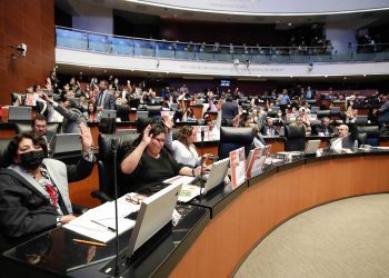 LIF2023: Ingresos petroleros aportarán 18%, preocupan supuestos económicos