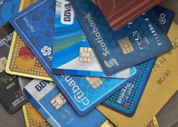 Tasas de interés de tarjetas de crédito podrían llegar hasta 100%