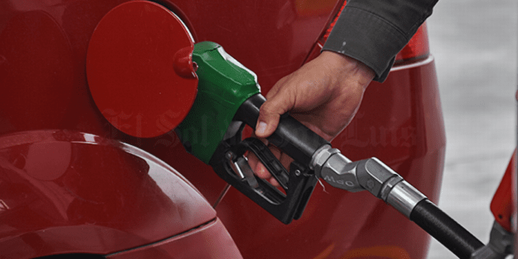 CRE aprueba 24 permisos para estaciones de servicio petrolíferos y 12 de gas LP