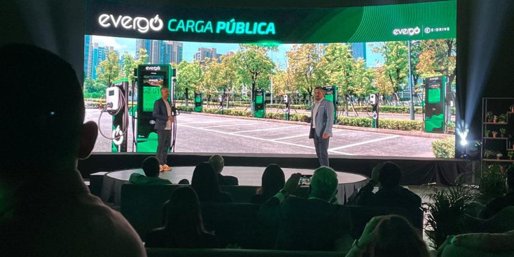 Evergo anuncia inversión de 200 mdd para instalar red de 15,000 estaciones carga eléctrica en los próximos cinco años
