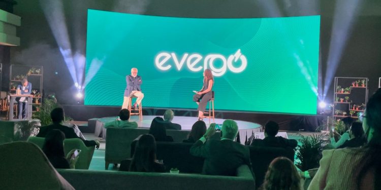 Evergo anuncia inversión de 200 mdd para instalar red de 15,000 estaciones carga eléctrica en los próximos cinco años