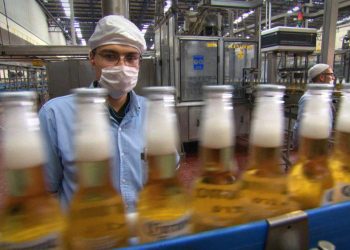 Industria cervecera reduce 30% consumo de agua en procesos de producción