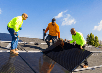 Cómo afecta transición energética al empleo y los trabajadores: Caso EEUU