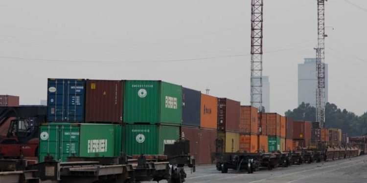 Oferta global crece 1.5% en el tercer trimestre de 2022; importaciones suben 2.9%