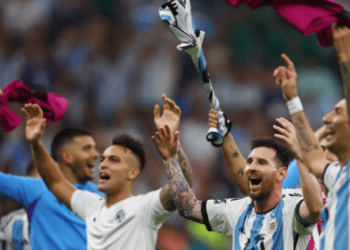 FIFA: Del éxito económico al fracaso deportivo