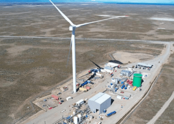 Proyecto Haru Oni que combina energía eólica, agua y CO2 para fabricar eMethanol, combustible neutro en carbono a escala industrial. Foto: Siemens