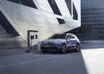 Hyundai lanza Kona 2023 en cuatro versiones EV, HEV, ICE y deportivo N Line