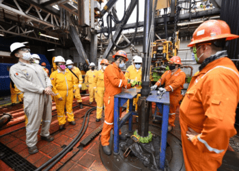 Todos los trabajadores transitorios de Pemex tendrán su basificación al concluir sexenio