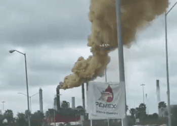 Pemex descarta daños a la salud por emisión de “vapor” de refinería Cadereyta