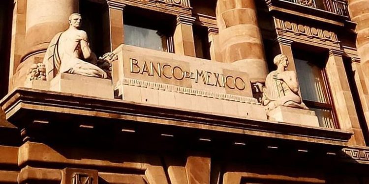 Banxico sube tasa de referencia 25pb a 11.25%, ciclo al alza muy lejos de terminar