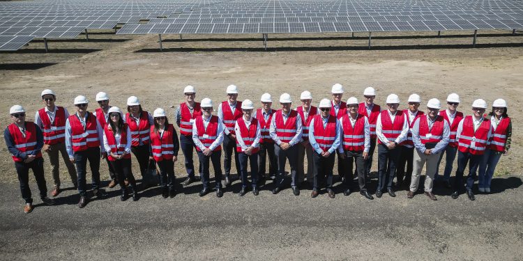 Empresas globales visitan planta fotovoltaica de Iberdrola