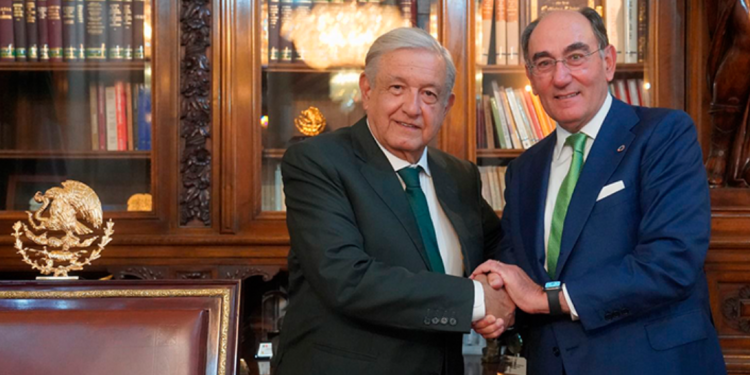 Gobierno de México adquiere por 6 MMDD, 13 plantas de generación de energía a Iberdrola