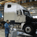 Freightliner e Internacional impulsan sector de vehículos pesados; producción crece 24% en enero-abril 2023