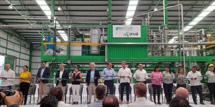 Nestlé México y Greenback invierten 4 MDD en la primera planta de aceite pirolítico; producido con el reciclaje de desechos de empaques flexibles